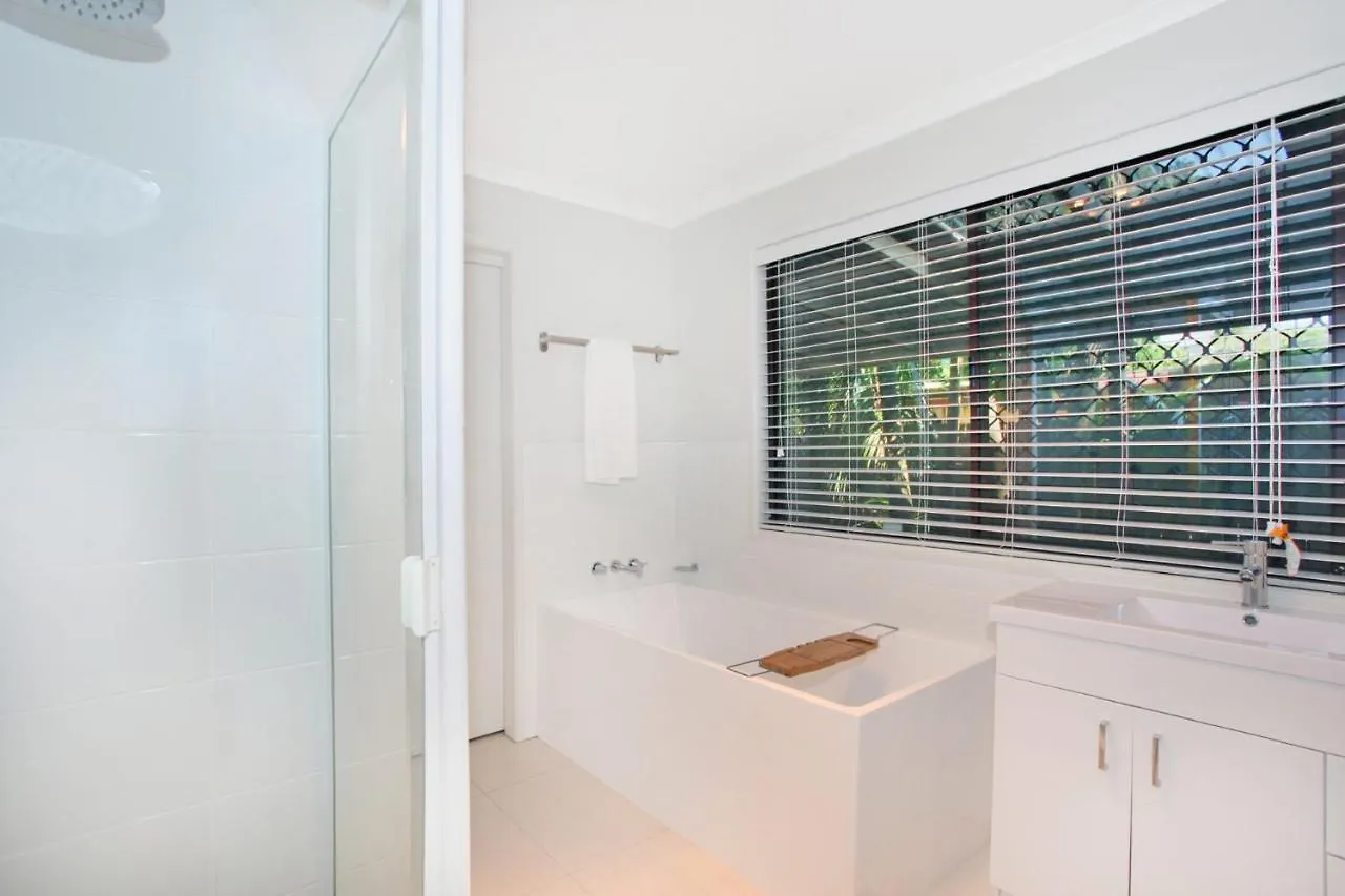Holiday home Fabulous Holiday Hideaway Coolum Beach Australia